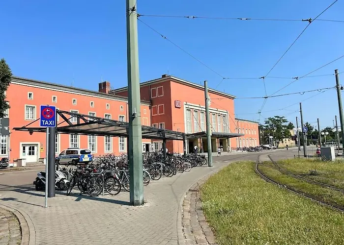 Bauhaus Am Hauptbahnhof * Dessau-Rosslau